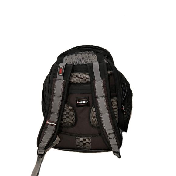Swiss Gear Wenger Synergy 16 inch Scansmart Backpack - Picture 2 of 5